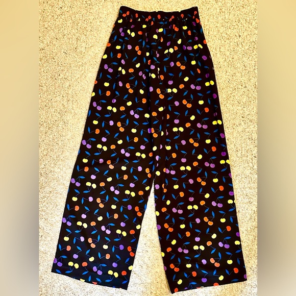 Modcloth Choose Happiness Wide-Leg Pants in Black Cherry Bomb. Size S. - Picture 5 of 6